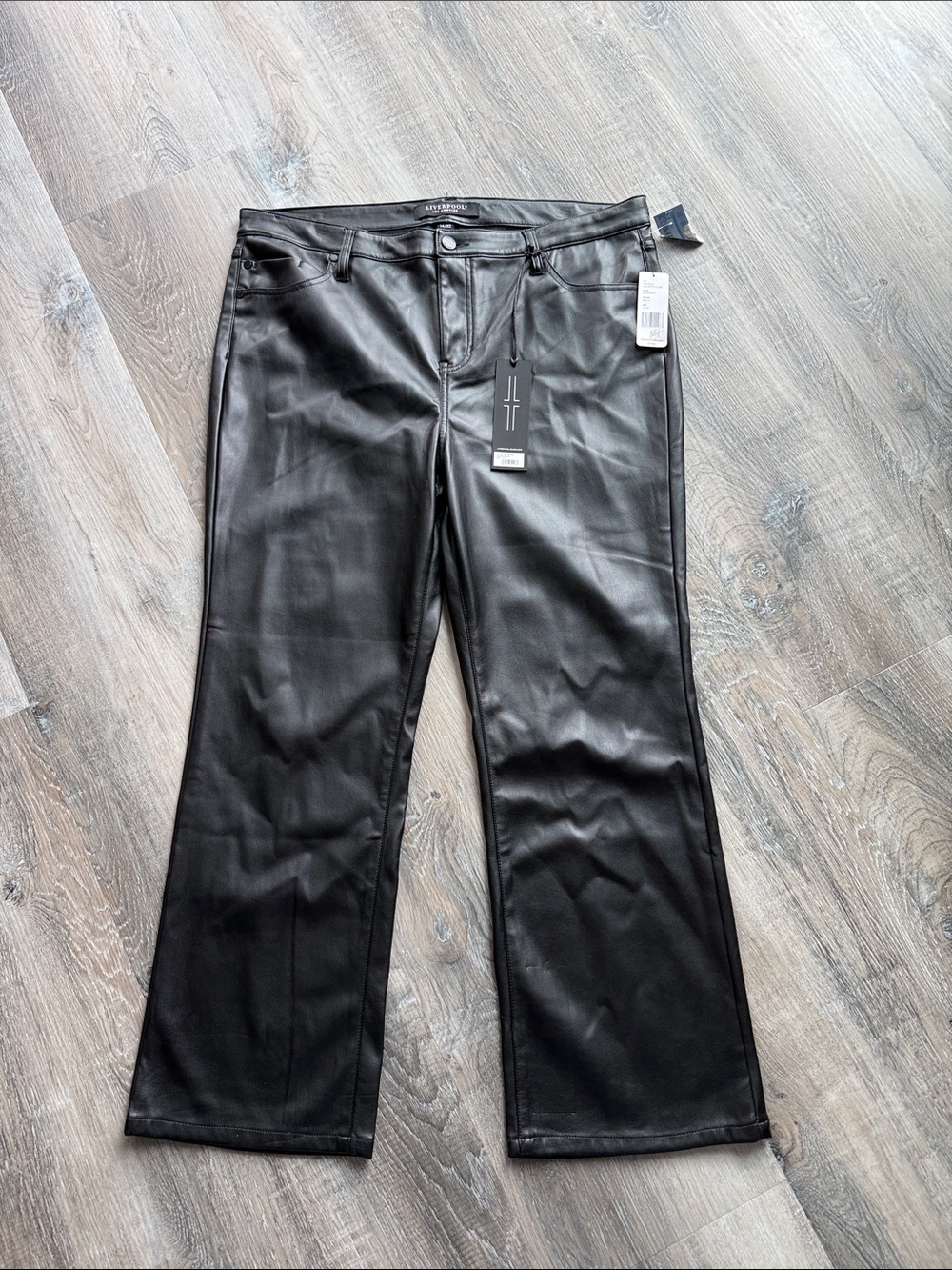 NWT Liverpool Faux Leather Hannah cropped  flare  Pants - sz12
